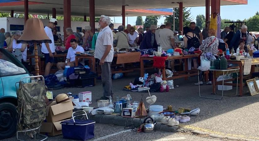 Csak egy poros fémdoboznak tűnt, de meglepő titkot rejtett: hihetetlen relikvia került elő Nyíregyházán