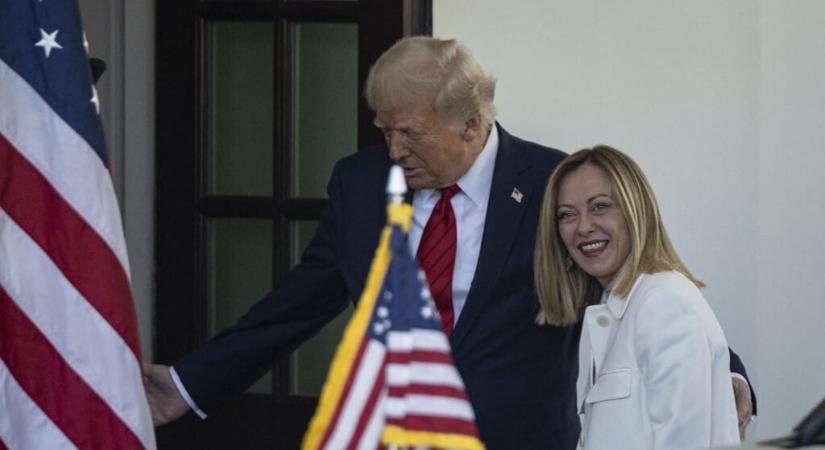 Az amerikai elnök megint zrikálja az olasz miniszterelnököt