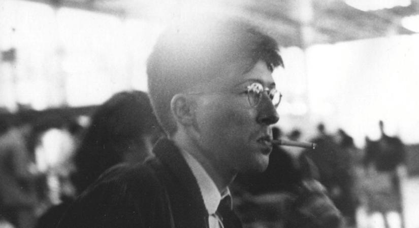 Üdvözlet a halál évtizedének (Molnár Gergely 1950–2026)