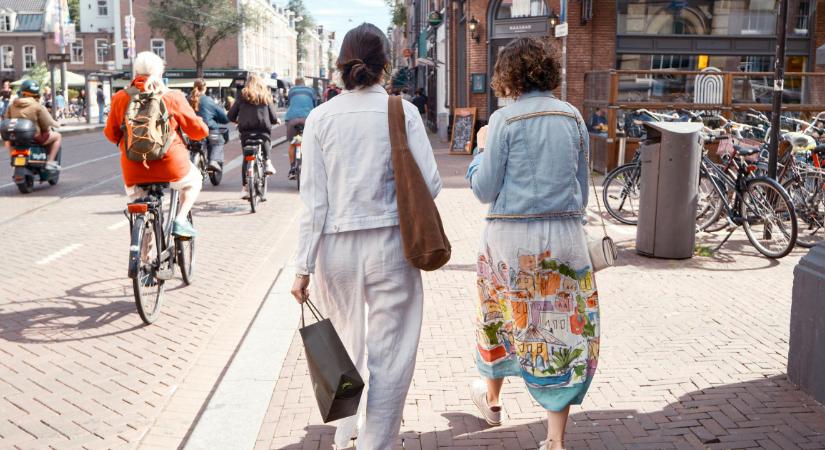 A barátnőm úgy neveli a gyerekét, mintha a hetvenes években lennénk