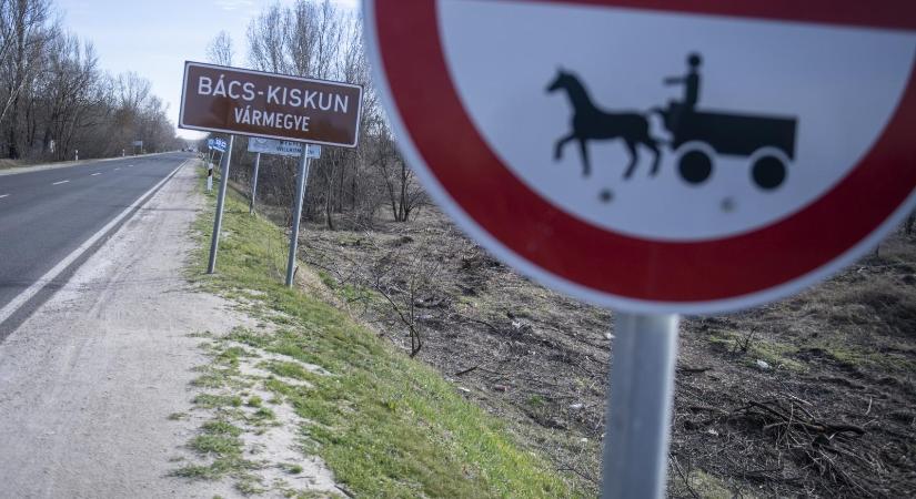 Több mint félmilliárd forintba kerül, hogy újra megyéknek nevezzék a vármegyéket