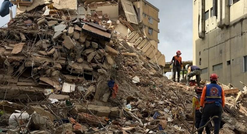 Csodával határos módon élte túl a venezuelai földrengést egy 12 éves lány