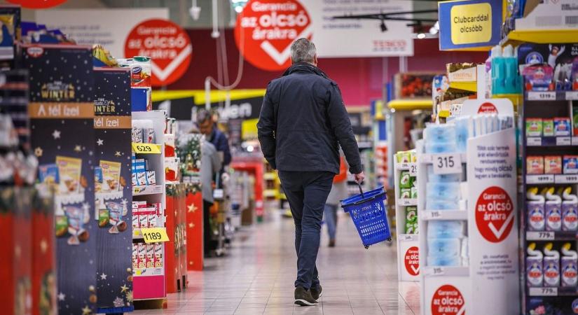 Meglepő javaslat: csak így lehetne elkölteni a 100 ezer forintos iskolakezdési támogatást, ez eddig fel se merült – új tervet mutatott be a polgármester