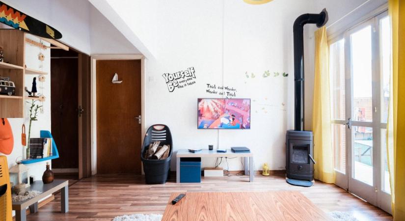 Covid-státuszt ellenőrző eszközt vezetne be az Airbnb