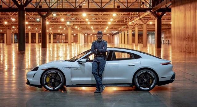 Fedettpályás sebességrekordban már a Porsche a király
