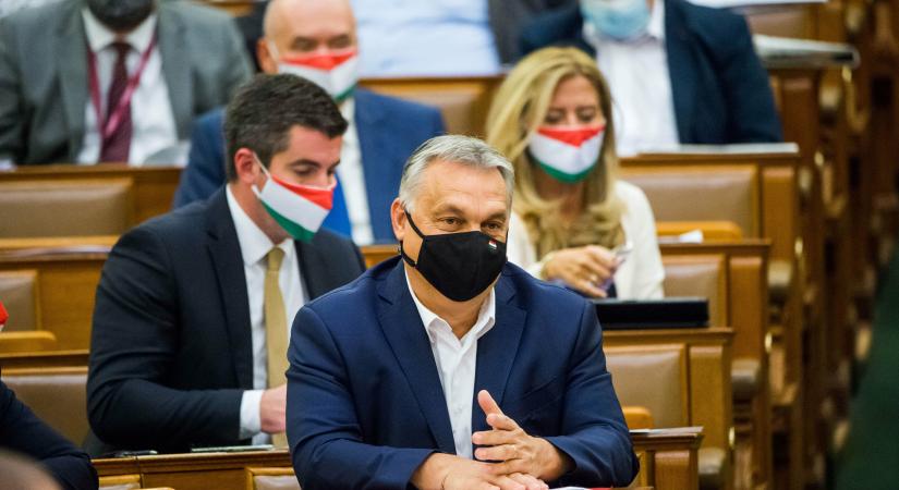 Orbán: az emberek véleményét figyelembe véve enyhítünk majd a korlátozásokon!
