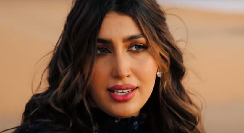 Izraelivel írt dalt, most életéért retteg a marokkói énekesnő