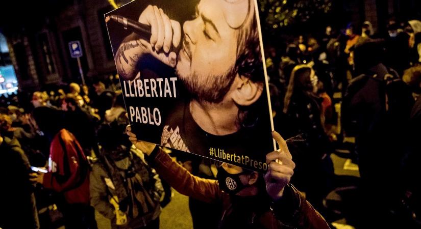 Egy antifasiszta spanyol rapper vérmérsékletéhez igazíthatják a büntetőtörvényt