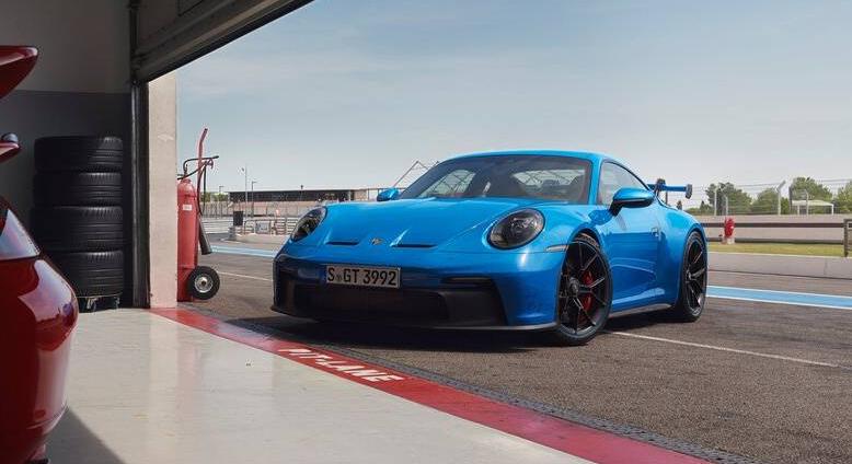 Szívómotoros élményautó marad a Porsche 911 GT3