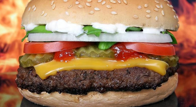 Online rendelés toplista: sajtburger, sült krumpli, hamburger