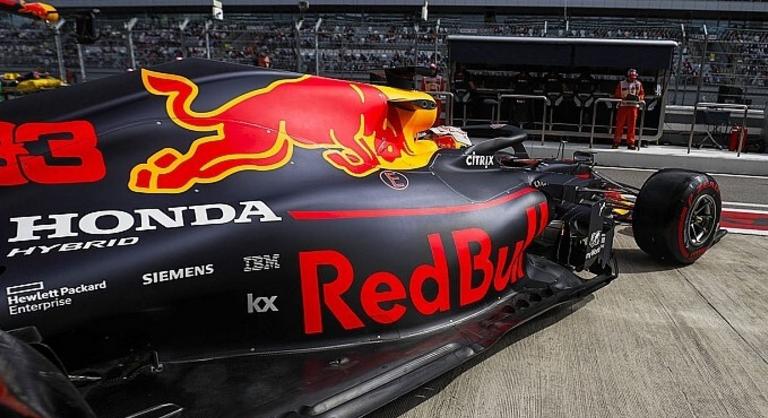 A Red Bull nevére veszi a Honda versenymotorját