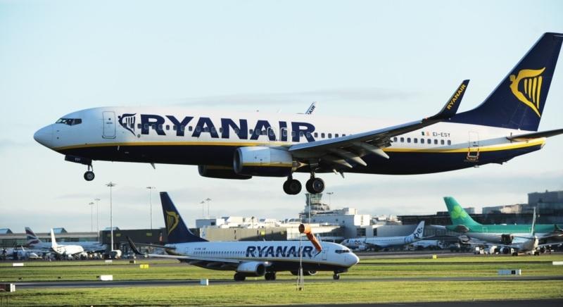 Vesztett a Ryanair, jóváhagyták a légitársaságok állami támogatását