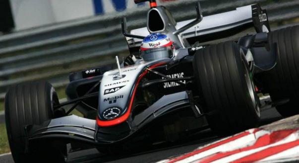 F1-Archív: Kivonulással fenyeget a McLaren