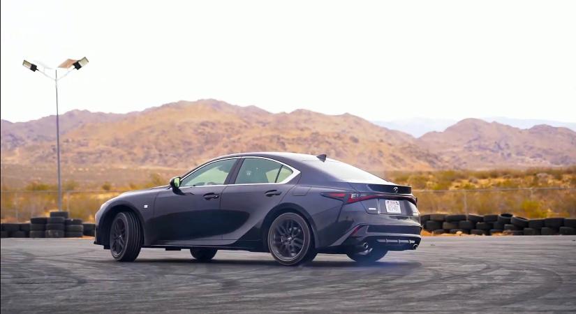Lexus IS 350 F-Sport: drift, orrvérzésig – videó