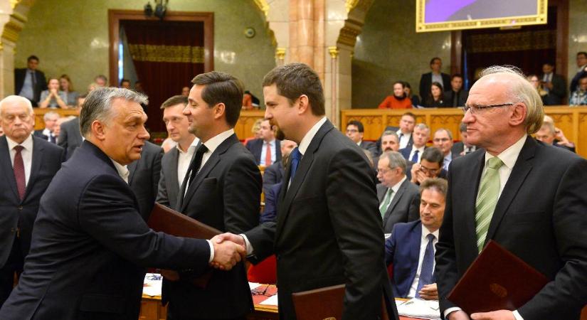 Téglási András lett a Nemzeti Választási Bizottság új elnöke