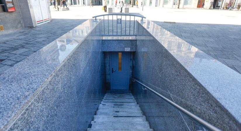 Egy nap alatt ötmillió forinttal csökkent a szombathelyi nyilvános wc kivitelezési költsége