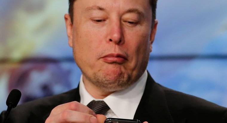 Elon Musk megdicsért egy játékot, most meg mindenki azzal akar játszani