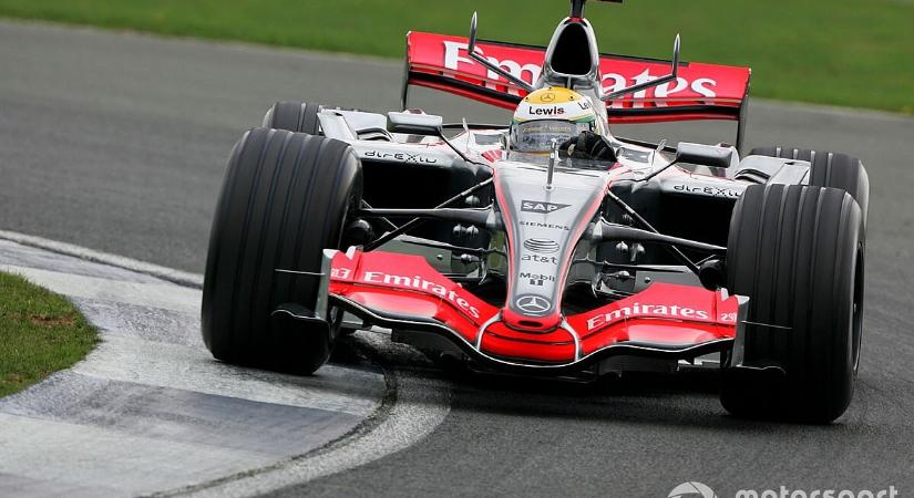 Így nyűgözte le Hamilton a McLarent a pilóták „létező legunalmasabb” feladatával