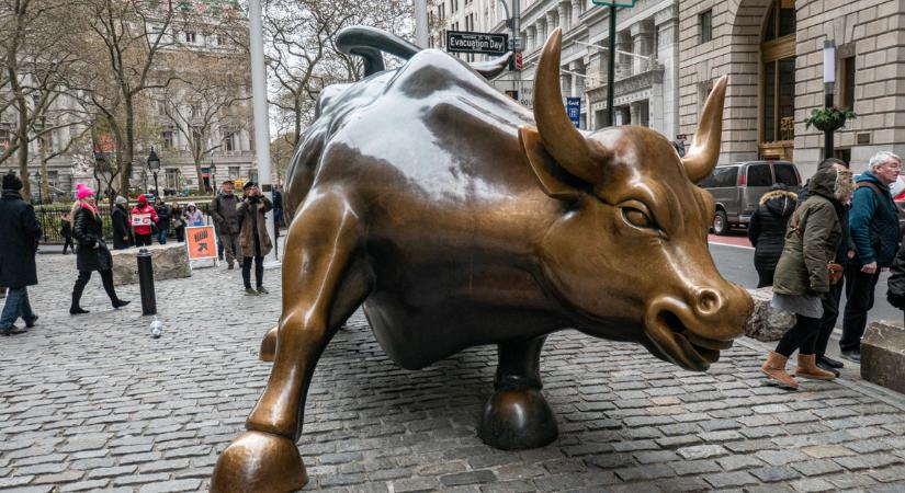 Meghalt a Wall Street-i bikaszobor alkotója