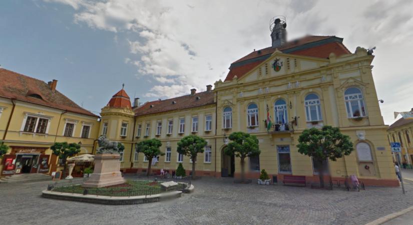 Szigetvári látványfürdő: költségvetési csalás miatt tett feljelentést az önkormányzat