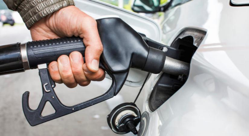 Megállás nélkül emelkedik az üzemanyagok ára