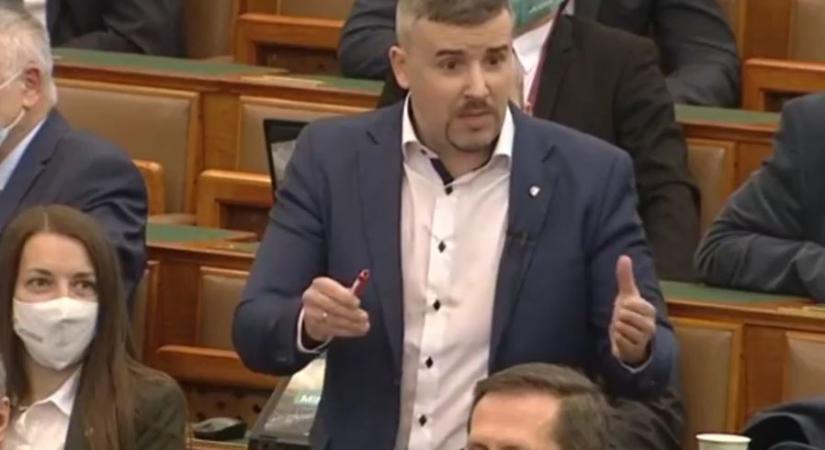 Jobbik: Nem asszisztálunk az alaptörvényi szintre emelt lopáshoz