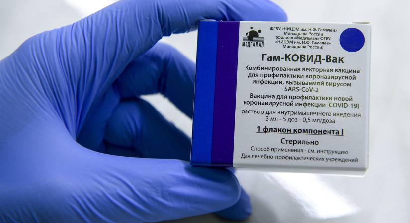 Százezer orosz vakcina érkezett az éjjel