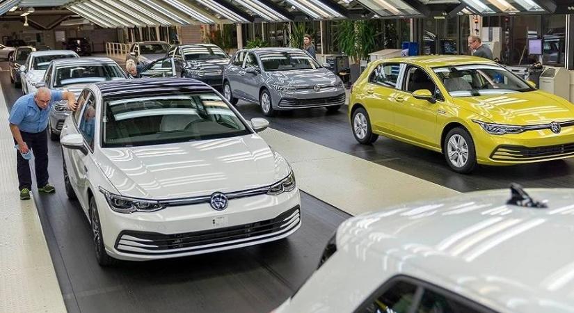 Akkumulátorhiány hátráltatja a termelést a VW-nél