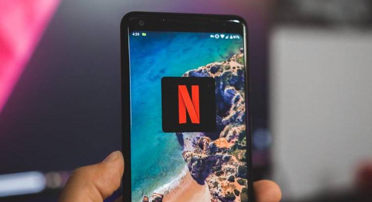 Már nélkülünk is letölti a néznivalókat az androidos Netflix