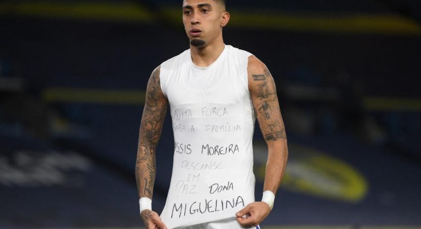 Gólja után a gyászoló Ronaldinhónak üzent a brazil focista