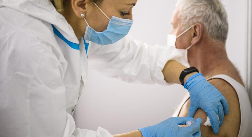 Kezdődik az oltás a hatásos és biztonságos kínai vakcinával
