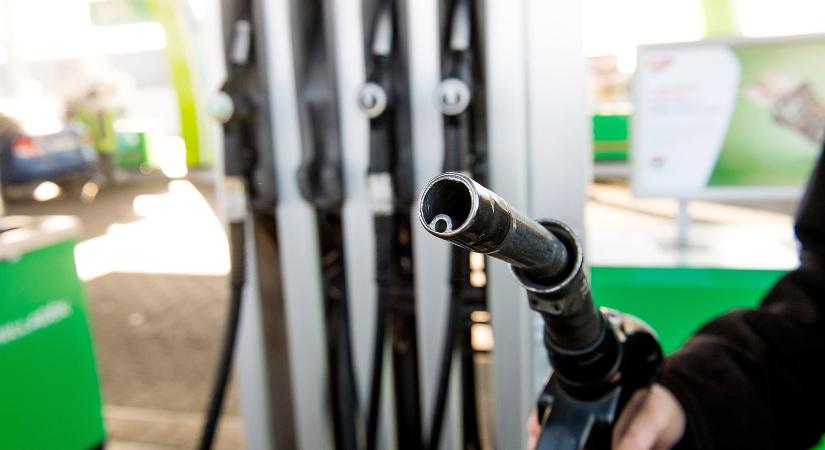 Ismét emelik az üzemanyagok árát a hazai kutakon