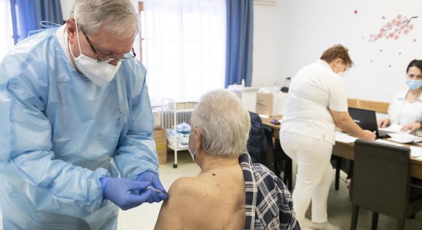 Eddig 890 ezer ember oltásához elég vakcina érkezett Magyarországra