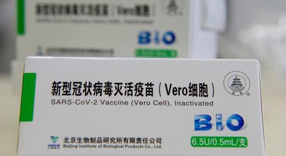 Elkezdődött az oltás a kínai vakcinával: 168 pácienst hívott fel a budapesti háziorvos, mire sikerült 55-öt találni, aki elfogadta