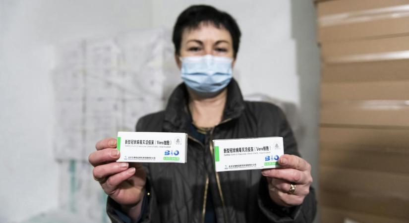 168 beteget kellett felhívnia a háziorvosnak, mire talált 55-öt, aki elfogadta a kínai vakcinát