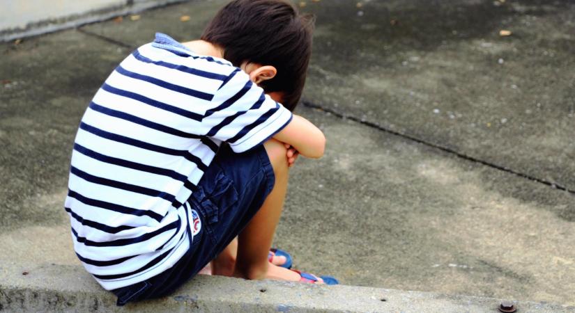 Kiderült: rengeteg gyerek szorong és boldogtalan a járvány miatt