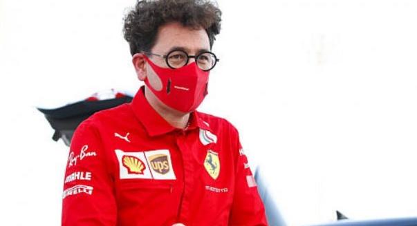 Újabb változás a Ferrari vezetésében