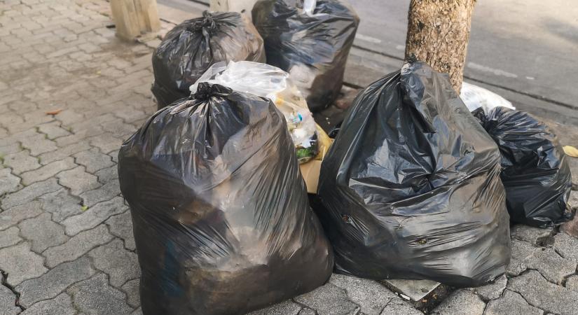 Eltüntetik a hulladékot az utcákról Jászapátin