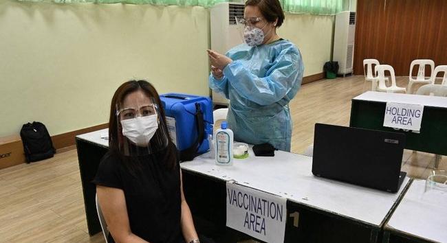 Döbbenet: embereket adna vakcináért cserébe a Fülöp-szigetek