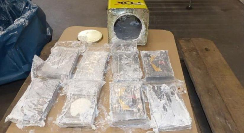 Elképesztő: több milliárd euró értékű kokaint foglaltak le Hamburgban
