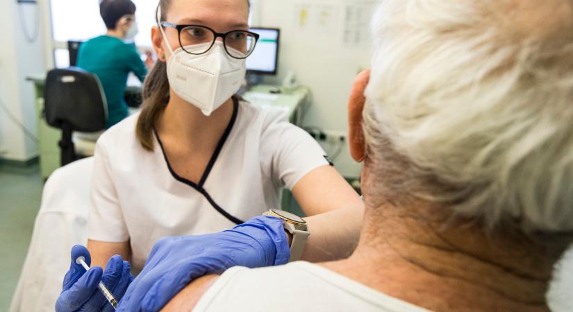 Győri főorvos – értelmetlen válogatni a koronavírus elleni vakcinák között