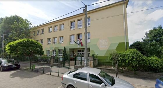Teljesen leáll az oktatás jövő héten a járvány miatt egy budapesti iskolában