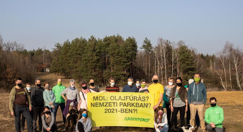 Az Őrségi Nemzeti Parkba tervezett kőolajkút ellen tiltakozik a Greenpeace
