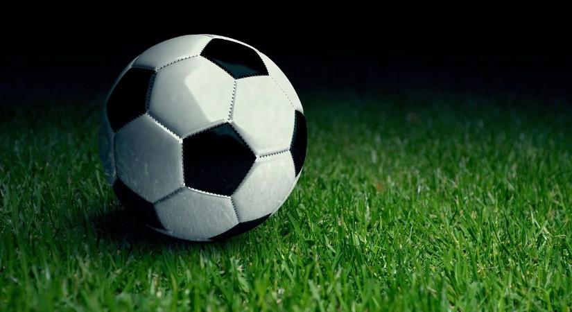 Megyei foci – Az ETO-Akadémia-Kapuvár meccsel kezdőik pénteken a forduló