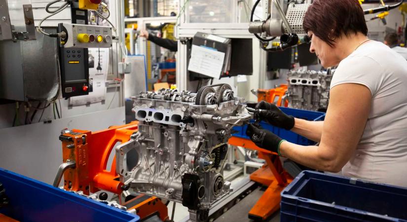 Hibrid autókba való benzinmotorok gyártását kezdi meg a szentgotthárdi Opel-gyár