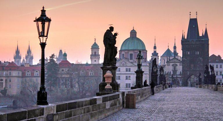 Egy friss bejelentés szerint brutális szigorítások várhatnak márciustól a csehekre