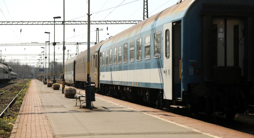 Így indult három év után a vonatközlekedés Hódmezővásárhely és Szeged között