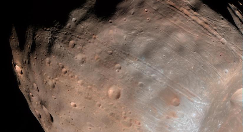 Egyetlen ősholdjának szétszakadásából jöhetett létre a Mars két holdja