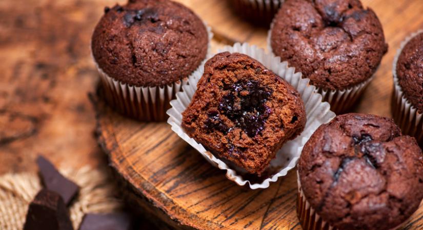 Csupa csokis muffin lekvárral töltve: villámgyorsan elkészül