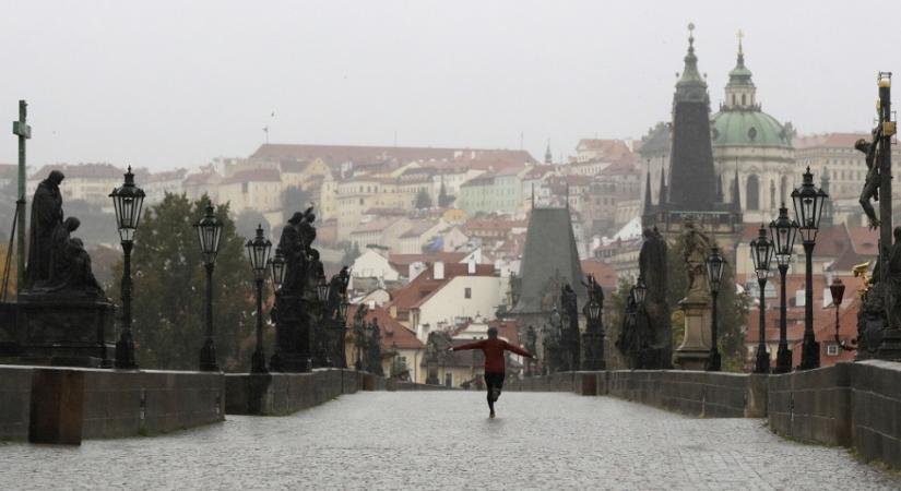Drasztikus szigorításokat vezetnek be a csehek. Senki sem hagyhatja el a lakókörzetét